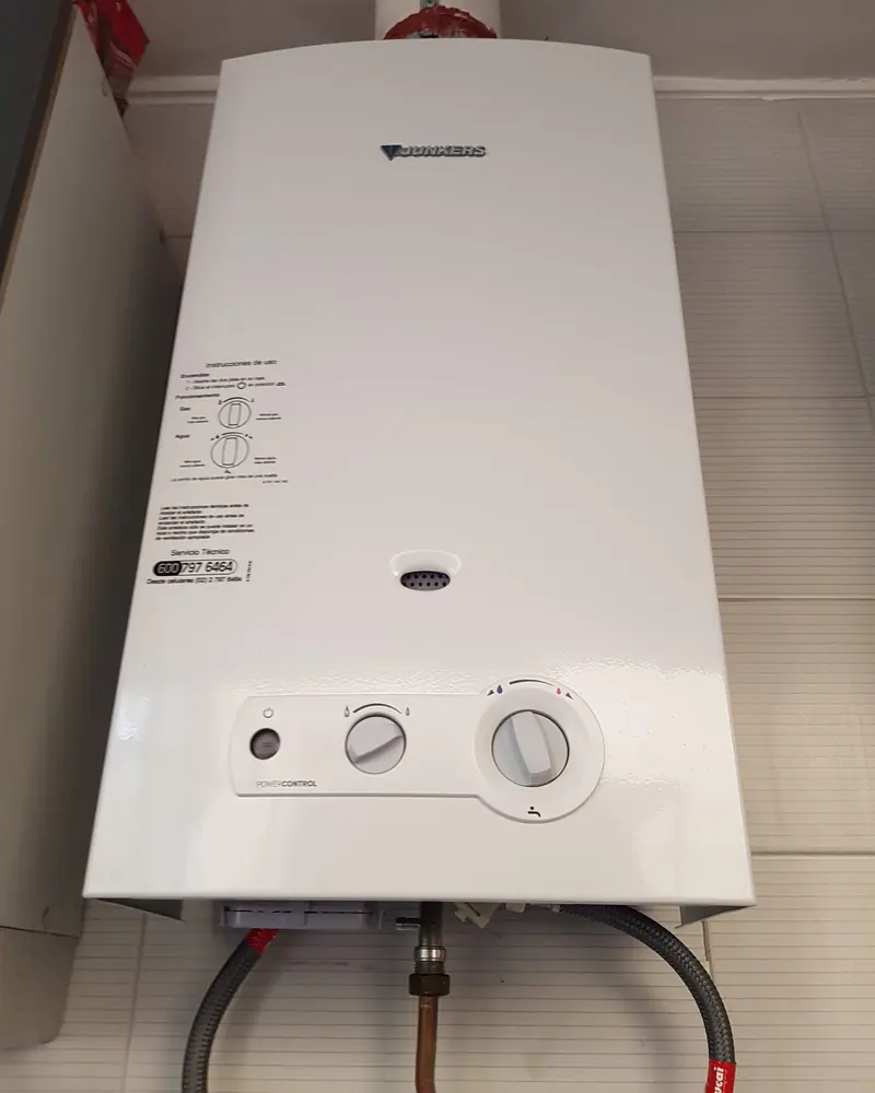 Calefont nuevo instalado en una logia